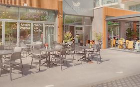 Lividus Apart Park By Lev&Sons Apartments